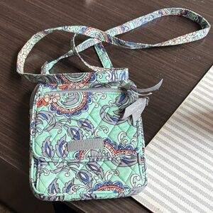 Vera Bradley Mint Paisley Quilted Crossbody Purse